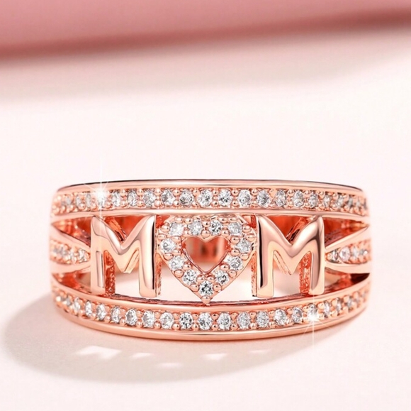 Jewelry - Diamond Heart "Mom" Ring